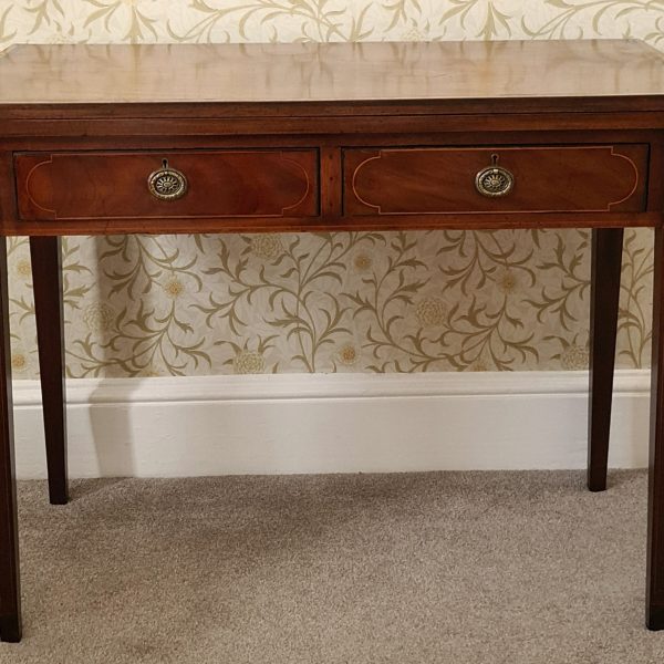 Georgian Side Table or Tea Table. Two front drawers with stringing. Stringing and inlay border to top of the table.