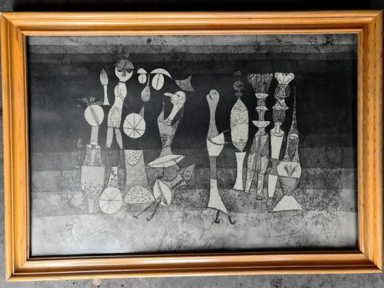 Vintage Framed and Glazed Paul Klee Print Komodie (Comedy) c1960's. The original art work was produced in 1921. Measures 49cm by 39cm