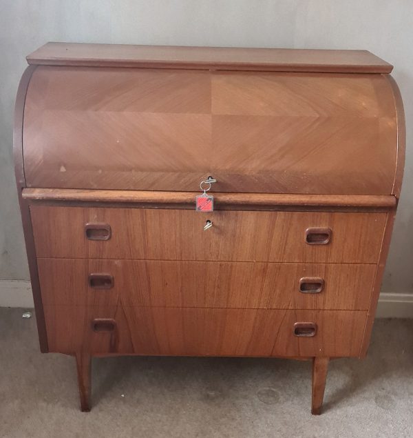 Vintage Mid 20th Century Swedish Roll Top Bureau Desk. With extending work surface manufactured by Swedish manufacturer Ostergaad