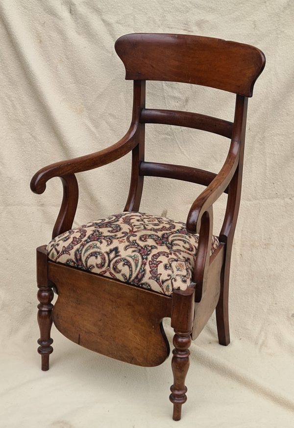 Victorian Mahogany Commode. Later Repairs to Seat and Pot Holding Area